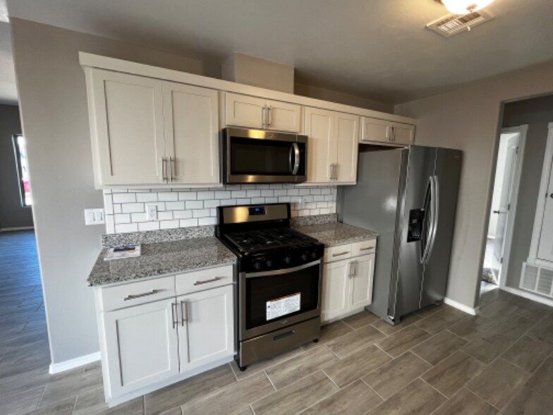 Building Photo - 13829 October Sky Ct