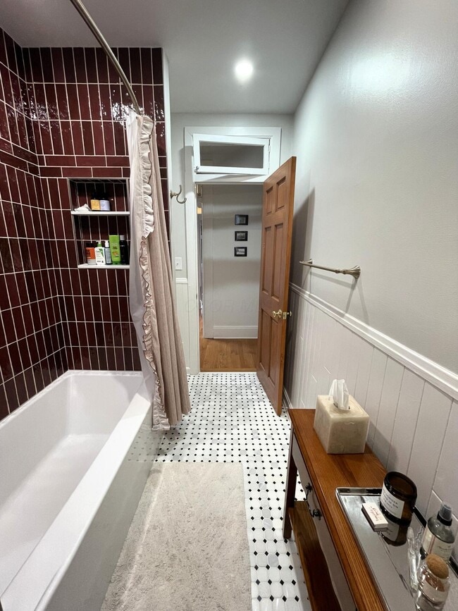 Building Photo - 1279 Hunter Ave