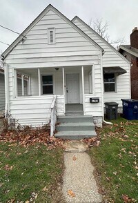 Building Photo - 2 Bed Room 1 Bath