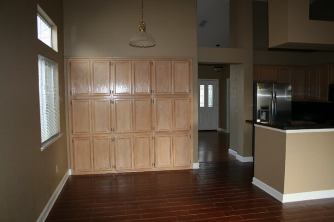 Building Photo - 1297 Canevari Dr