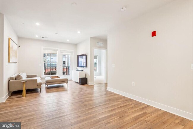Building Photo - 104 St Ives Pl