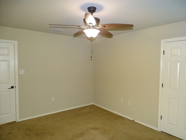 Building Photo - 5826 Grandwood Dr