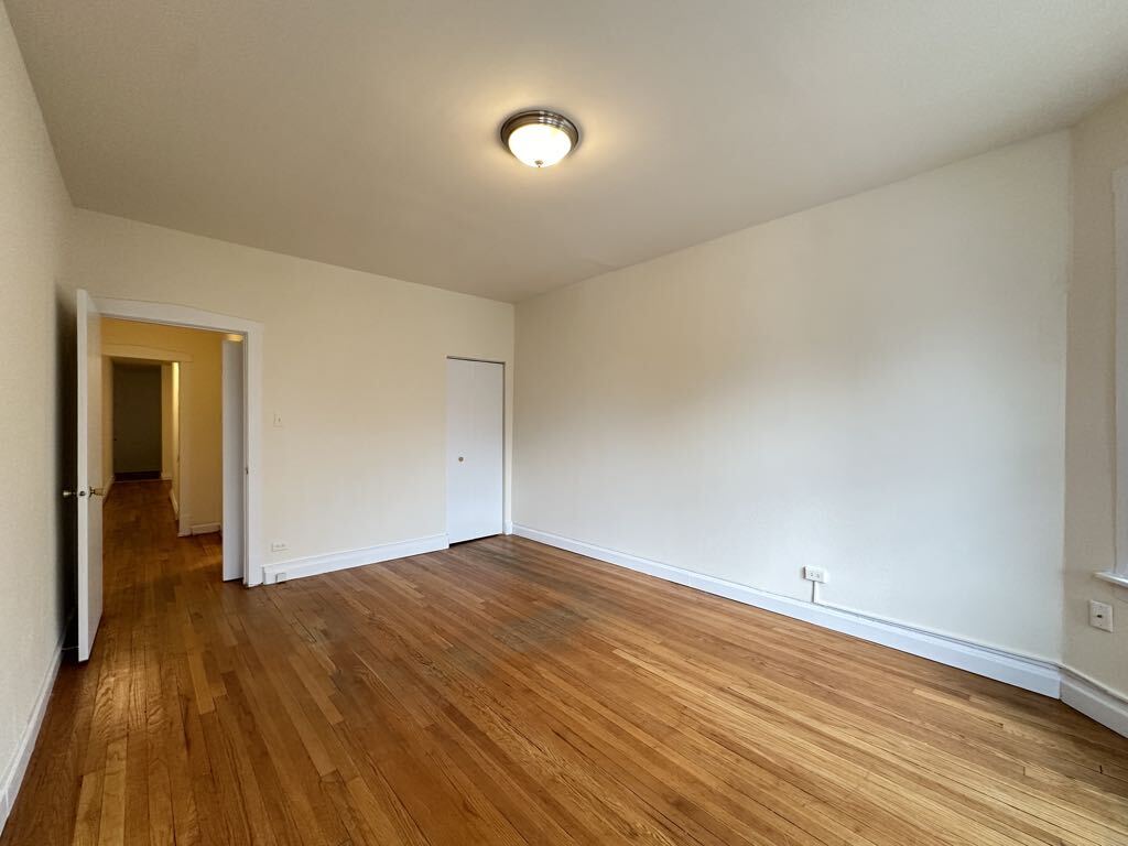 Building Photo - 1530 N Kedzie Ave