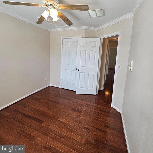 Building Photo - 45427 Baggett Terrace