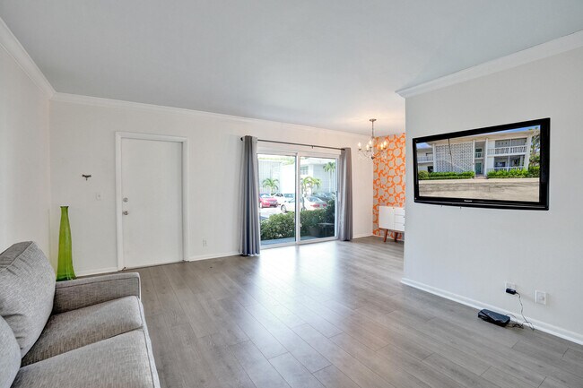 Building Photo - 4201 S Ocean Blvd