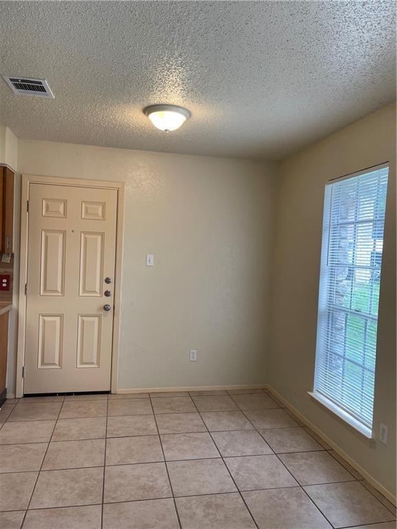 Building Photo - 6707 Skynook Dr
