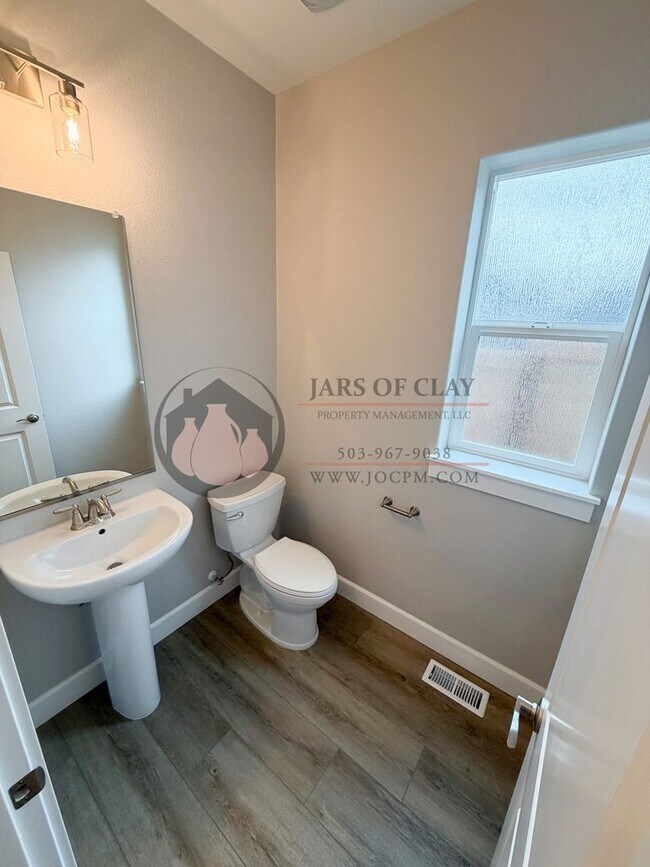 Building Photo - 1333/1335 Oppek St NE #2023-LL765