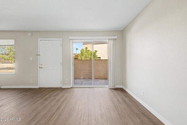Building Photo - 17009 E Calle Del Oro