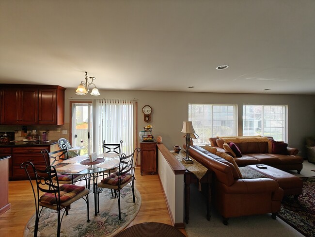 Building Photo - 3389 Ohara Terrace