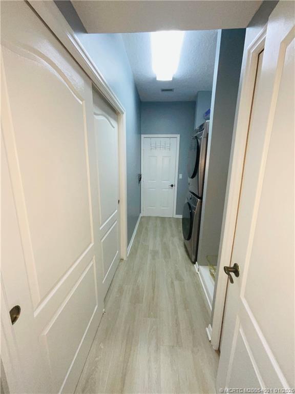 Building Photo - 1581 SW Harbour Isles Cir