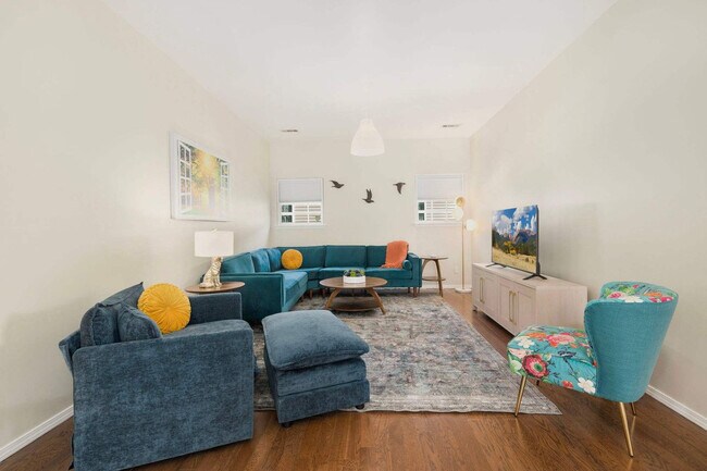 Primary Photo - 4522 W Sweetgum Ln