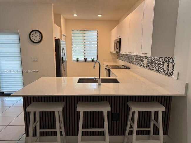 Building Photo - 8364 NW 43rd St