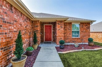 Building Photo - 417 Mustang Trail