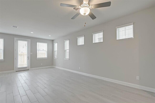 Building Photo - 3121 Cloud Forest Ln