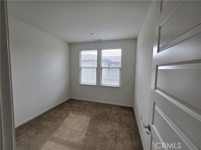 Building Photo - 73 Plateau