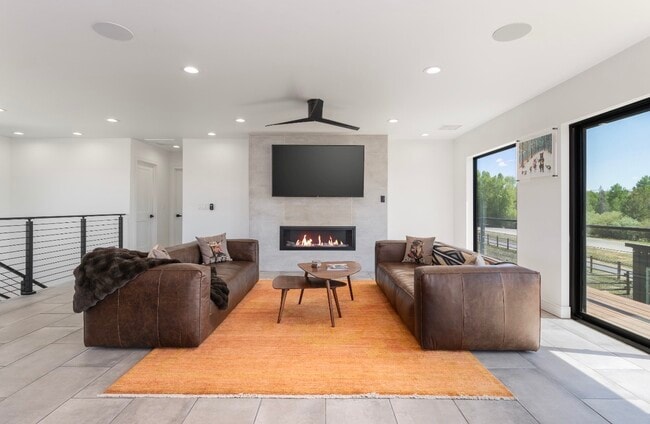 Building Photo - 1205 Trails Creek Ave