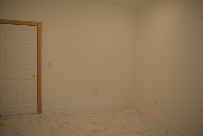 Building Photo - 445 County Rd 5102J