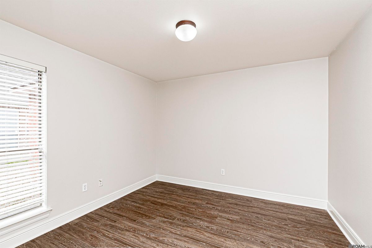 Building Photo - 37024 Rivergate Ave