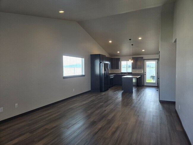 Building Photo - Newer 3 Bed / 2 Bath Single-Level Home in Rathdrum – Brookshire Subdivision
