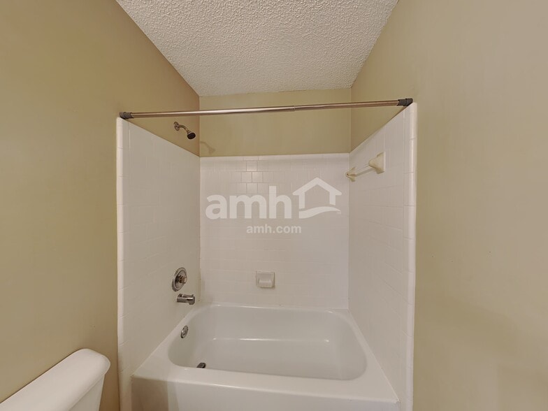 Building Photo - 3900 Chastatee Dr