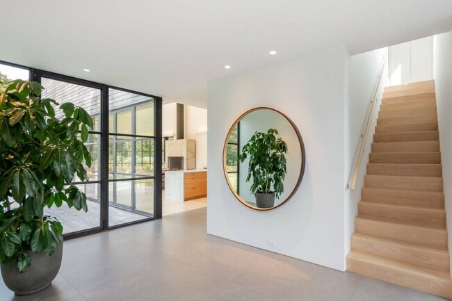 Building Photo - 232 Mitchell Ln