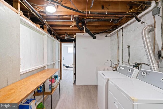 Building Photo - 3908 Melvern Pl