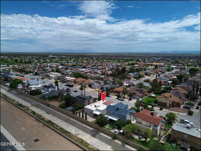 Building Photo - 11109 Loma Grande Dr