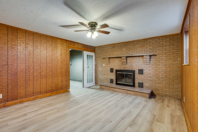 Building Photo - 134 Howes Chapel Rd