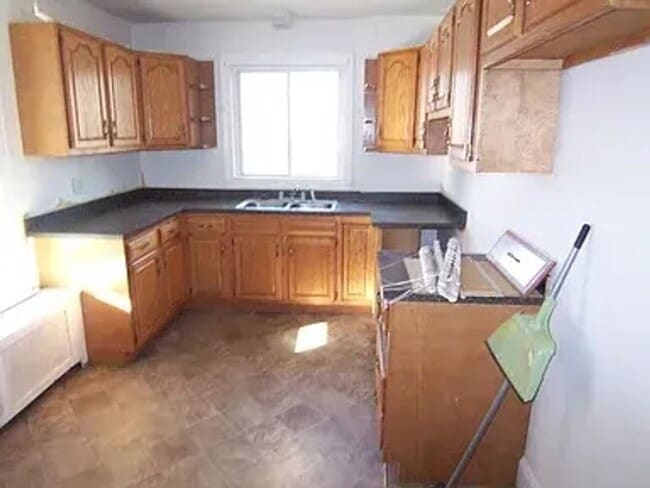 Building Photo - 719-721 Elmira St