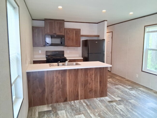 Building Photo - 2121 Panhandle Rd