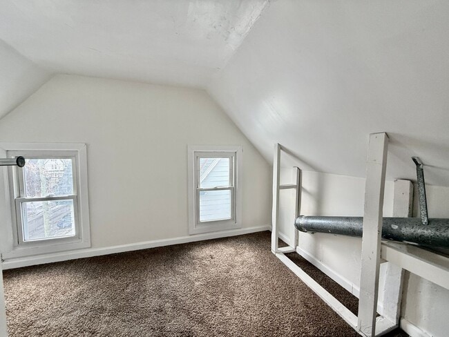 Building Photo - FOR RENT- Spacious 4 Bedroom 2 Bath Home in Penns Grove $2000