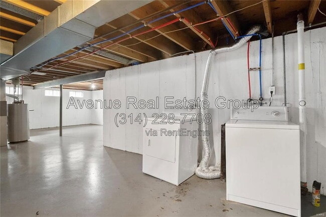 Building Photo - 3726 Briargrove Dr