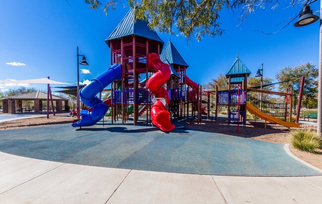 Building Photo - 3417 N San Marin Dr