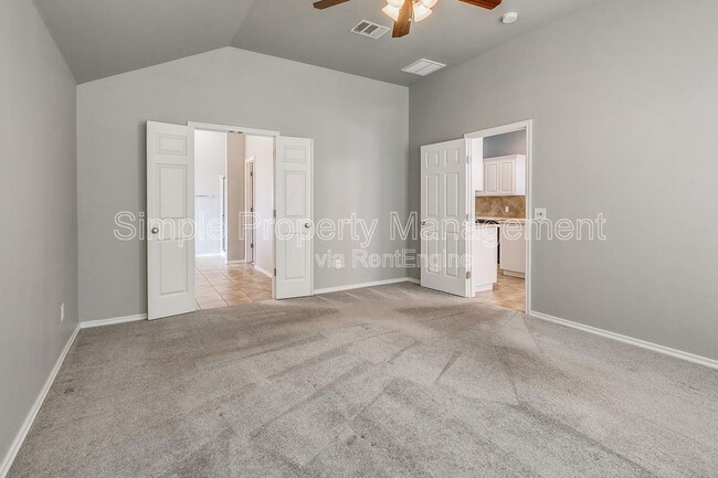 Building Photo - 18020 Cerrado Cir