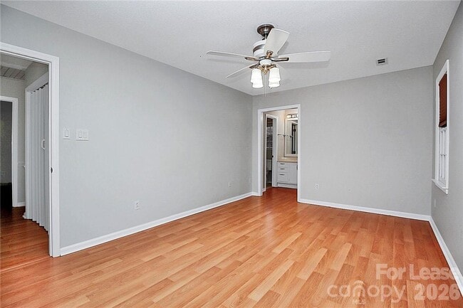 Building Photo - 11718 Fernhurst Ln