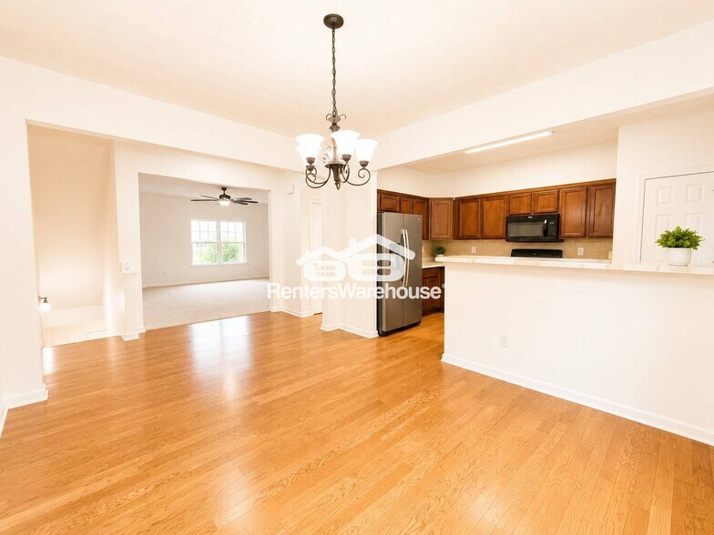 Building Photo - 5628 Cascade Run