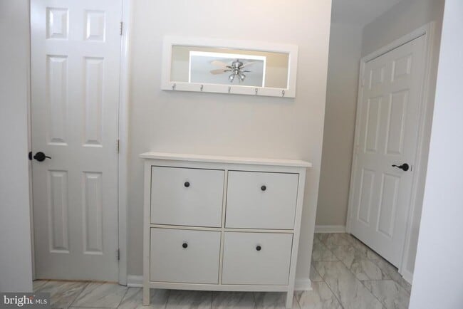 Building Photo - 1228 Needham Ct