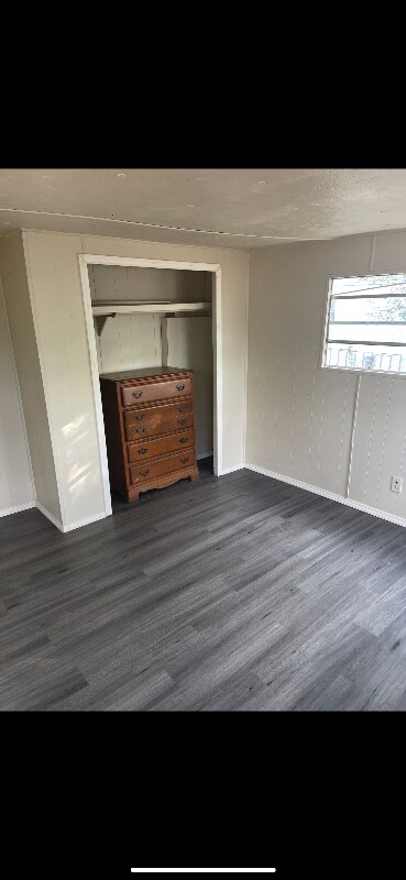 Building Photo - 110 4th St