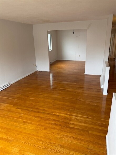 Building Photo - 14 Kippy Dr