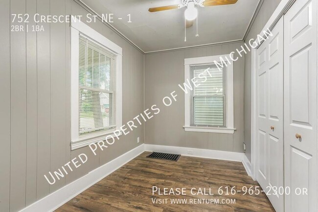 Building Photo - Tours Estimated to Begin 2/21 | Cute 2 Bed...