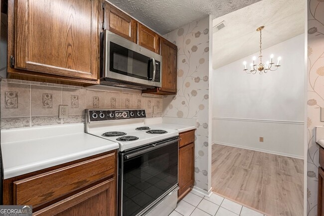 Building Photo - 1306 McClelen Way