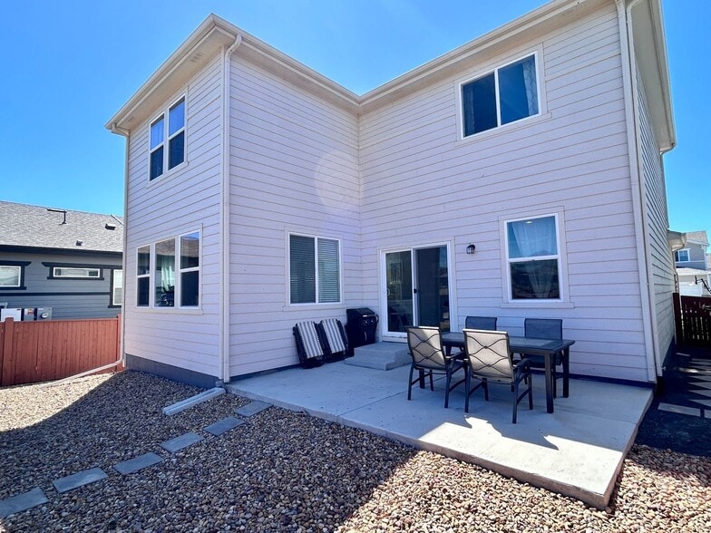 Building Photo - 551 W 175th Pl