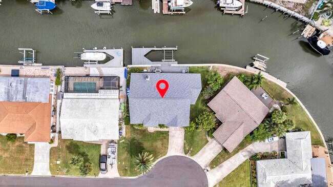 Building Photo - 2127 Lagoon Dr
