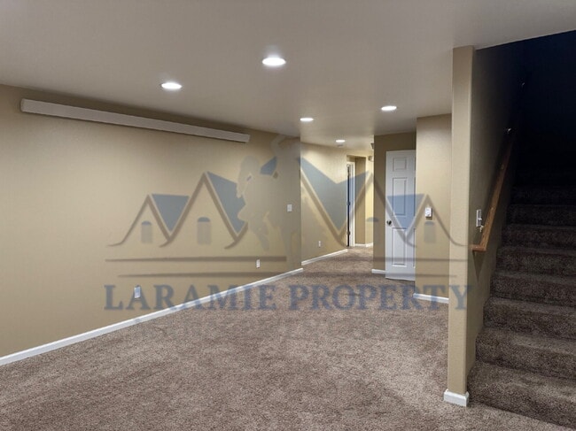 Building Photo - Private entrance- Basement 1 Bedroom Apart...