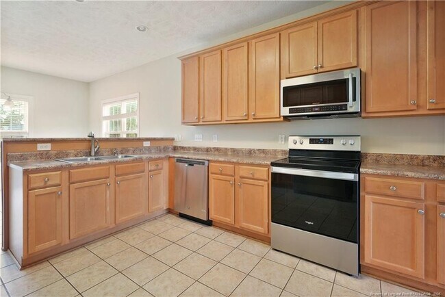 Building Photo - 2813 Franciscan Dr