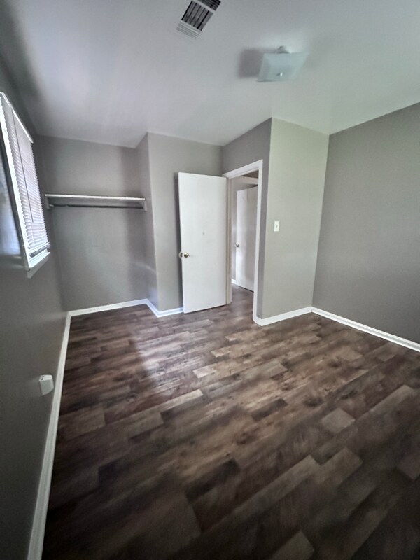 Building Photo - 3066 Tyler Rd