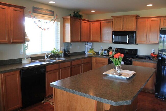 Building Photo - 2803 Susie Ct