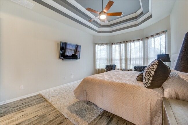 Building Photo - 2727 Camellia Ave