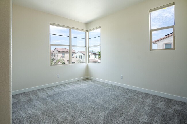 Building Photo - 35830 McCarthy St