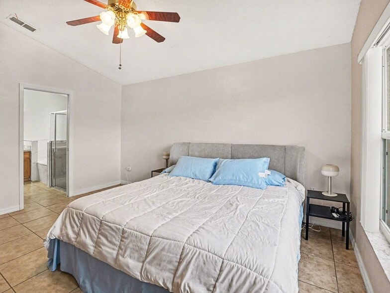 Building Photo - 2415 Black Powder Ln